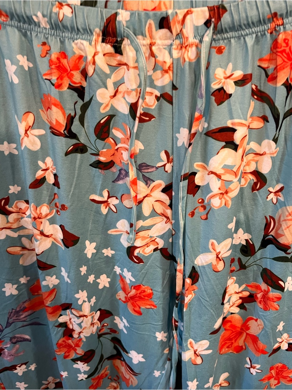 Women’s boutique Floral Blue Short-Sleeve Pajama Set - Picture 2 of 2